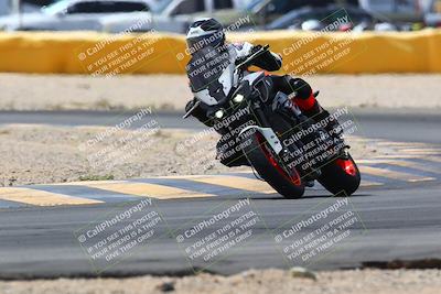 media/Apr-10-2022-SoCal Trackdays (Sun) [[f104b12566]]/Turn 2 (1135am)/